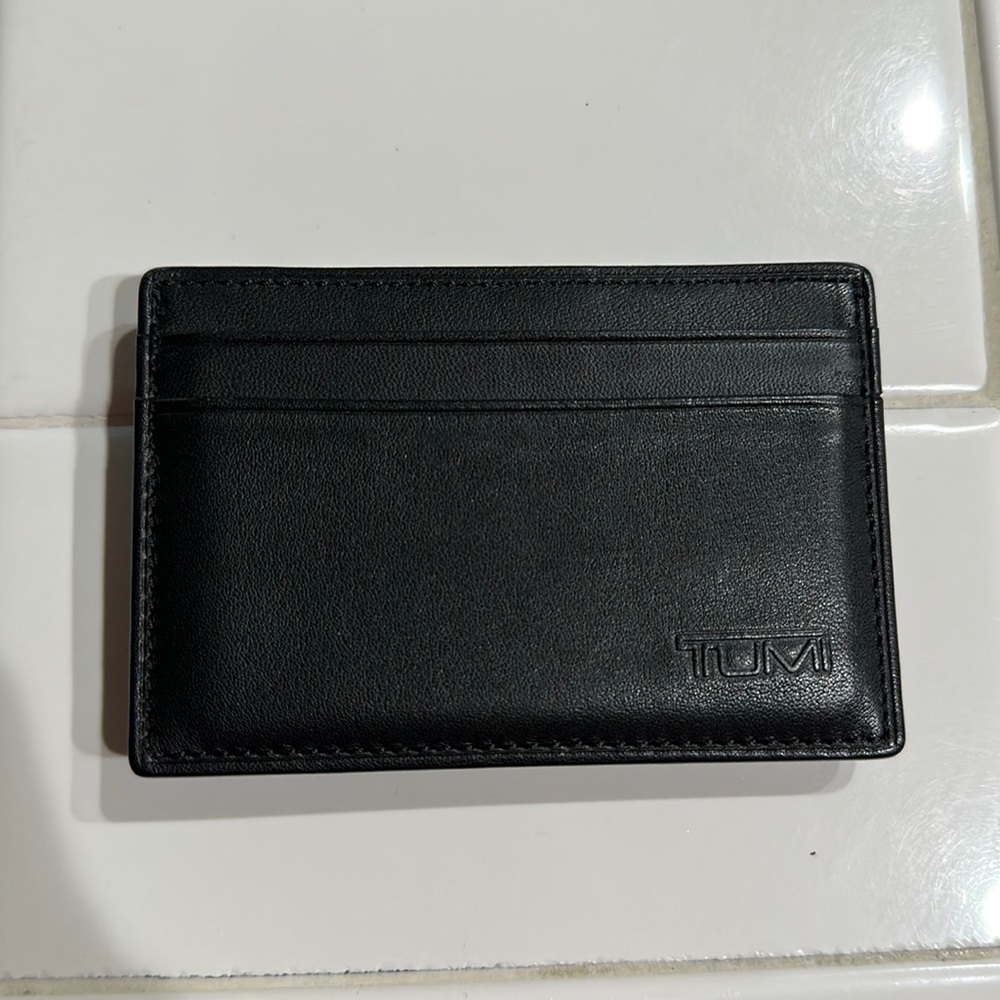 Tumi card holder